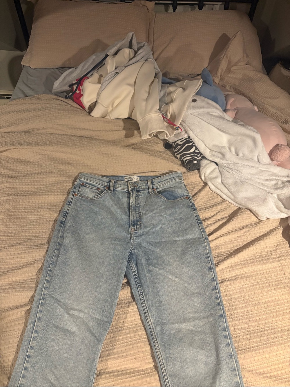 Abercrombie & Fitch Slim Straight Ultra High Rise Jeans